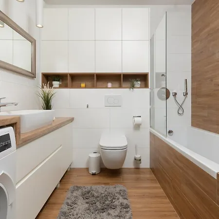 Spacious Premium Wola By Renters Prestige *