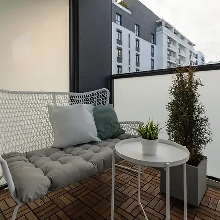 Spacious Premium Wola By Renters Prestige Varsovia